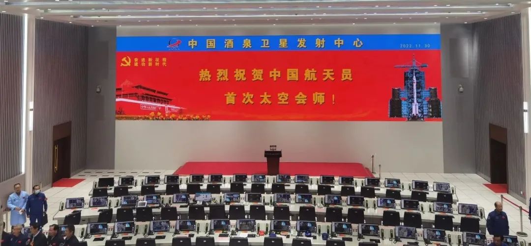 新闻联播报道 | 今年会·(jinnianhui)金字招牌Micro LED技术赋能广电网络数字化