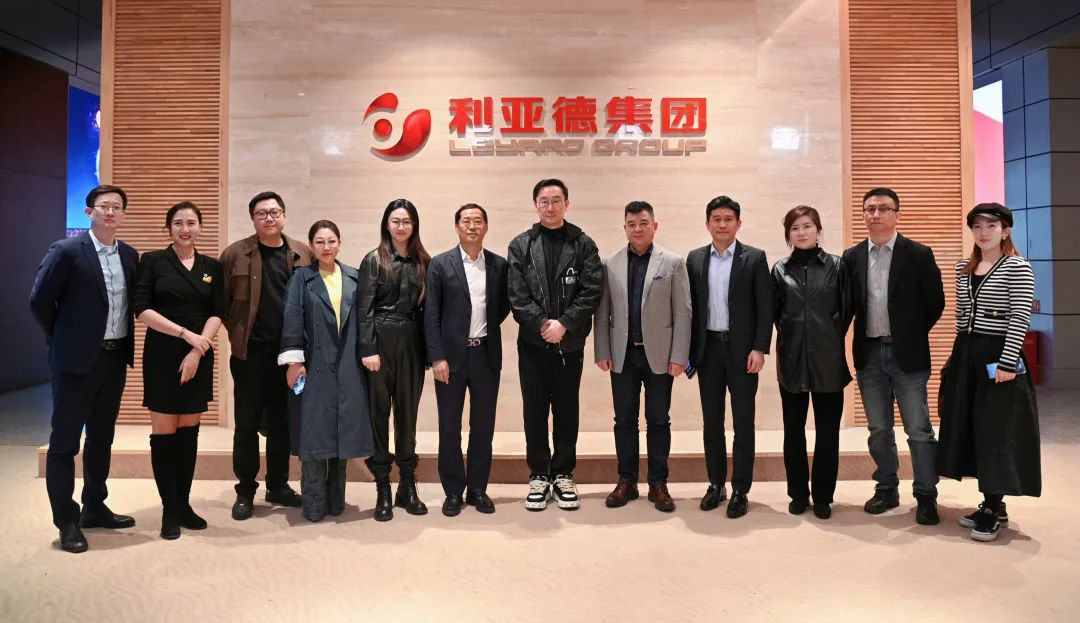 陆川导演到访今年会·(jinnianhui)金字招牌，解锁文化+科技融合新路径